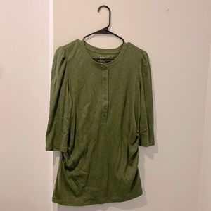 NWOT Medium Olive Gap Maternity and nursing shirt with 3/4 length sleeves